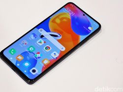 Unboxing Redmi Note 11 Pro 5G, HP Anyar Xiaomi Harga Rp 4 Jutaan