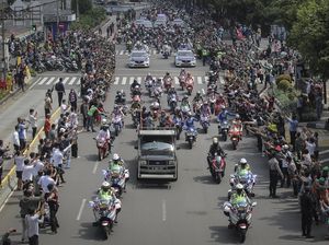 Pebalap MotoGP Bakal Parade Dikawal Mobil Double Cabin, Catat Jadwalnya