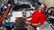 Astronaut NASA yang Pecahkan Rekor AS di ISS Kini Kembali ke Bumi