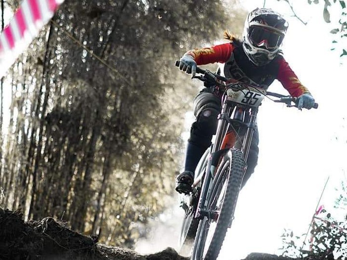 Atlet BMX Niki Sansan