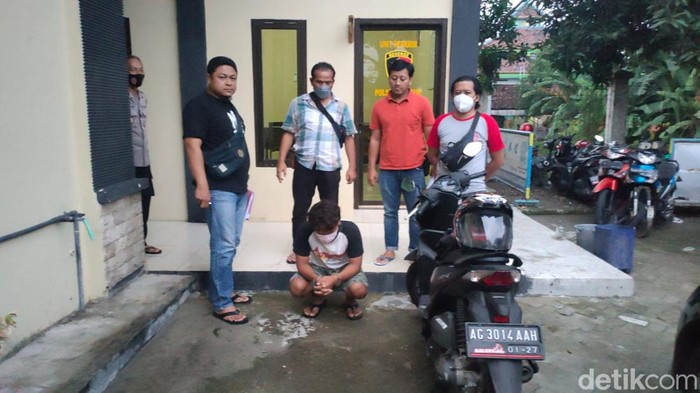 begal payudara di kediri
