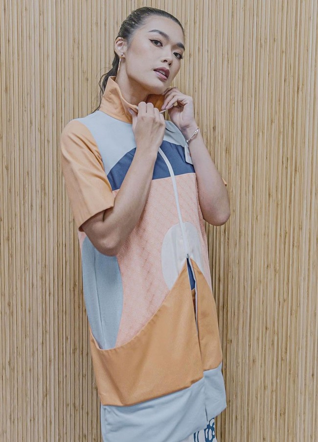 Wanita bernama lengkap Pricilia Carla Yules ini lahir di Surabaya, Jawa Timur, pada 8 Juli 1996. Meskipun lahir dan besar di Pulau Jawa, orangtuanya berdarah Makassar, Sulawesi Selatan. Foto: Instagram/@carlayules @missworld