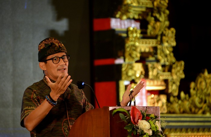 Menteri Pariwisata dan Ekonomi Kreatif (Menparekraf) Sandiaga Salahuddin Uno menyampaikan sambutan saat kegiatan Digital Business Day rangkaian Internationale Tourismus-Borse (ITB) Berlin 2022 di Nusa Dua, Badung, Bali, Kamis (17/3/2022). Sebanyak 113 industri pariwisata Indonesia yang terdiri dari agen perjalanan dan penyedia layanan wisata serta industri perhotelan berpartisipasi dalam bursa pariwisata terbesar di dunia itu secara daring sebagai upaya promosi destinasi pariwisata Indonesia ke pasar internasional khususnya pasar Eropa. ANTARA FOTO/Fikri Yusuf/hp.