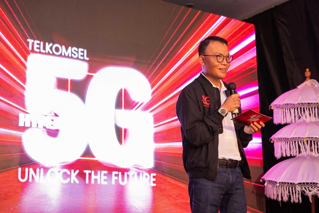 Direktur Network Telkomsel Nugroho.