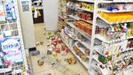 Gempa M 7,3 Guncang Jepang, Rumah Ambruk-Jalan Retak