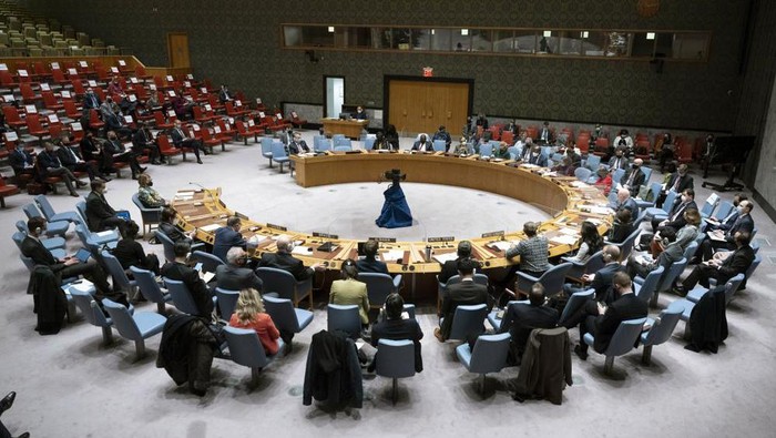 In this image provided by the United Nations, the U.N. Security Council meets for an emergency session on Ukraine, Monday, Feb. 21, 2022, at the U.N. headquarters. (Evan Schneider/United Nations via AP)