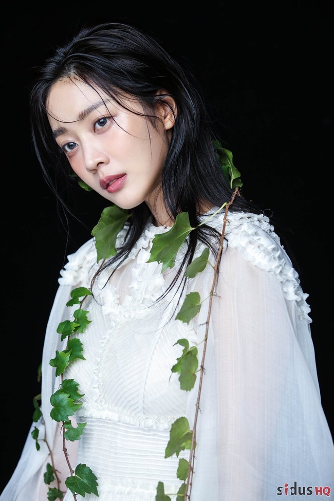 Baru-baru ini, Jo Bo Ah mendapat kado manis dari sang aktor. Hal itu terlihat dari unggahan Instagram Story Jo Bo Ah pada 14 Maret 2022 tepat di hari White Day. Foto: dok. Instagram Jo Bo Ah