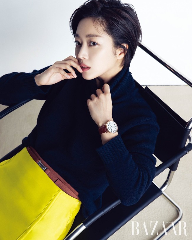 Pemilik nama asli Jo Bo Yoon itu mengawali kariernya sebagai pemeran pendukung sitkom I Live In Cheongdam-dong. Nama Jo Bo Ah pun dikenal setelah membintangi drama Korea Surplus Princess. Foto: dok. Instagram Jo Bo Ah