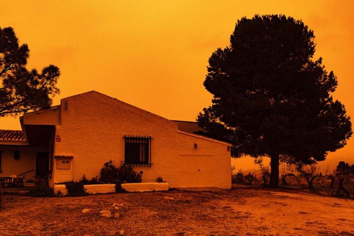 Langit orange di spanyol