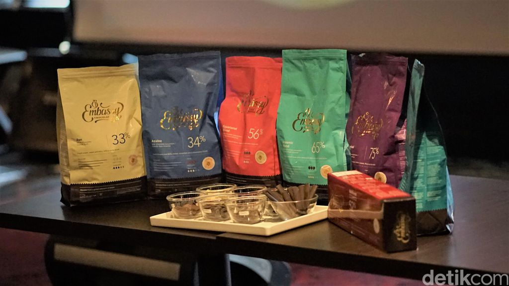 Mencicipi Paduan Cokelat Couverture Indonesia dengan Hidangan Prancis