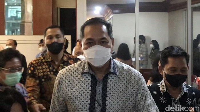 Mendag Muhammad Lutfi hadir rapat bersama Komisi VI DPR Mendag Muhammad Lutfi hadir rapat bersama Komisi VI DPR