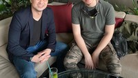 Michael Howard di Instagram memang banyak membagikan momen kesehariannya. Termasuk momen saat nongkrong bareng Irwansyah di kafe ini. Foto: Instagram @michaelhowardreturn