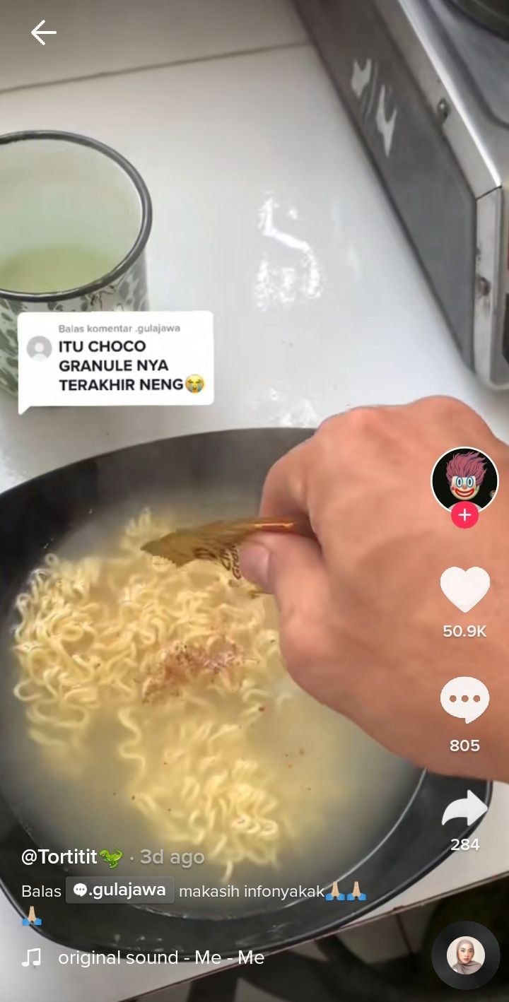 Bukan di Kopi, Netizen Ini Malah Taburkan Bubuk Cokelat di Indomie Rebus!