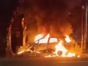 Pengemudi Honda Jazz yang Terbakar di Jaksel Ternyata DPO Polisi