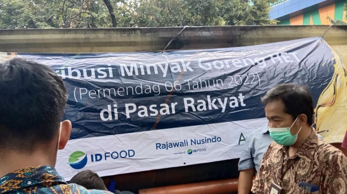 Operasi Pasar Minyak Goreng Curah