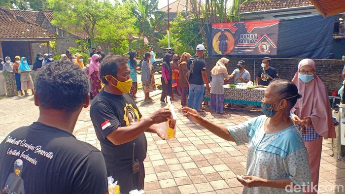 Pendung Ganjar obral minyak goreng Rp 10 ribu per liter