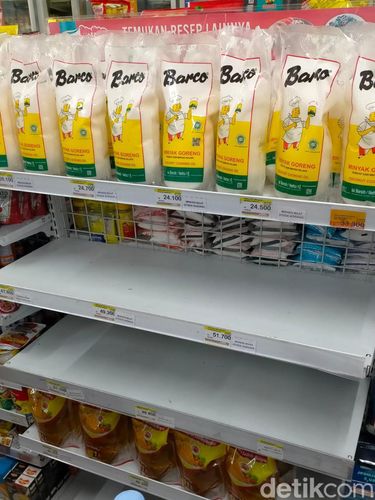 penjualan minyak goreng di minimarket sidoarjo