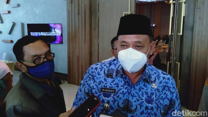 Plt Walkot Bekasi Tri Adhianto