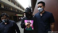 Dia tidak membeberkan dengan jelas rincian pertanyaan yang diajukan. (Foto: Palevi/detikcom) 