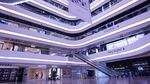 Dihantam COVID-19, Pusat Perbelanjaan Hong Kong Sepi Banget
