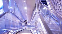 Hong Kong mampu membasmi empat wabah sebelumnya dengan pembatasan ketat nol COVID yang menutup sementara bisnis, membatasi pertemuan publik dan memberlakukan pembatasan masuk seperti masa karantina yang lama untuk kedatangan dan larangan penerbangan dari negara-negara yang dianggap berisiko tinggi. Itu telah berubah dengan gelombang kelima. Sejak dimulai pada akhir Desember, lebih dari 760.000 infeksi telah dilaporkan, dengan lebih dari 4.300 kematian.