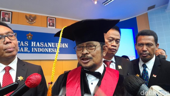 Unhas beri Profesor Kehormatan ke Syahrul Yasin Limpo (SYL).