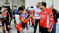 Pada Rabu (16/3) Veda ikut dalam Parade MotoGP Mandalika 2022 guna menyambut gelaran MotoGP seri kedua di Pertamina Mandalika International Street Circuit, Lombok. (Dok. Setpres/Laily Rachev)  