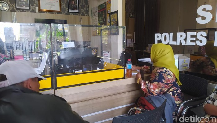 Warga melaporkan perangkat desa di Kecamatan Konang Bangkalan yang diduga menyunat dana BPNT