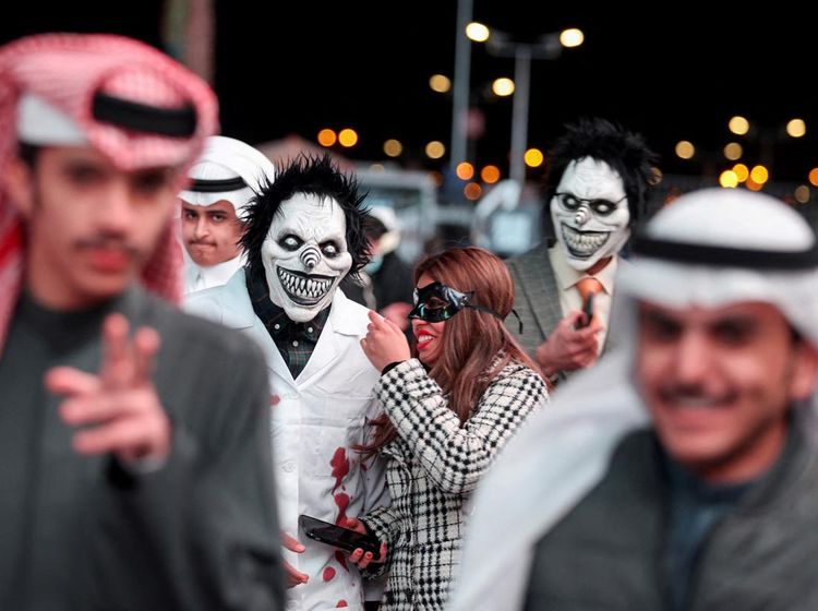 Arab Saudi Gelar Pesta Kostum di Riyadh, Meriah Banget