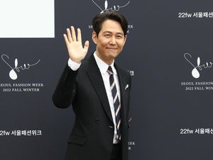 Para Pemenang Blue Dragon Series Awards: Lee Jung Jae hingga Kai EXO