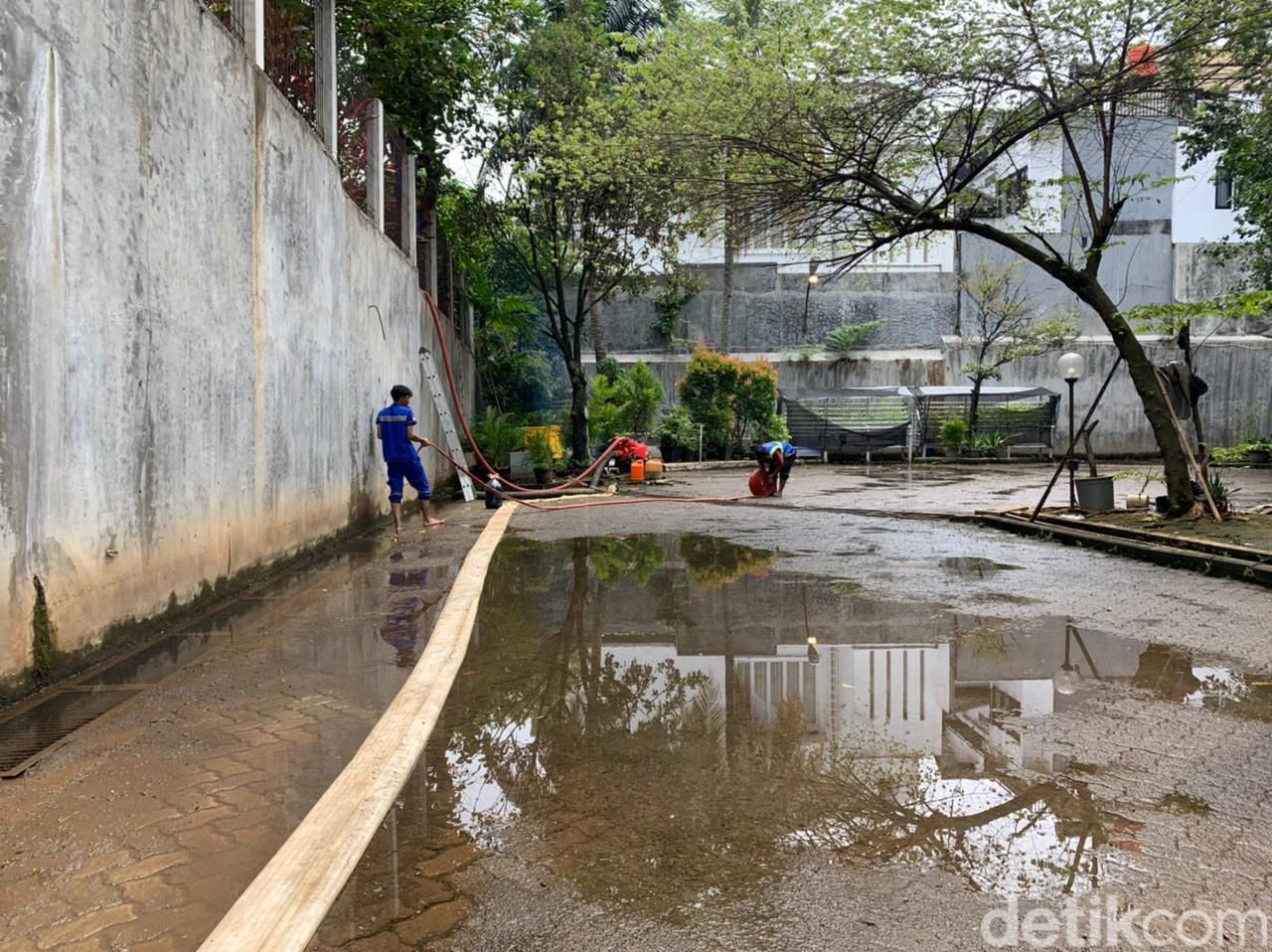 GPIB Jemaat Sumber Kasih usai banjir semalam. Kondisi 18 Marte 2022 siang. (Mulia Budi/detikcom)