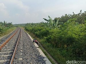 Viral Pria Coba Bunuh Diri di Rel Bukit Duri Jaksel, Diselamatkan Warga