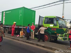 Gagal Nyalip, Biker Jombang Tewas Terlindas Truk di By Pass Mojokerto