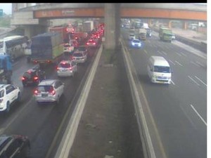 Ada Perbaikan Jalan, Tol Cikampek-Jakarta Macet Parah di Sejumlah Titik