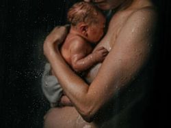 Bikin Merinding dan Nangis! Ini Karya Jawara Kontes Foto Persalinan