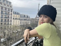 8 Gaya Lisa BLACKPINK di Paris, Fanmeeting Dadakan Saat Disambangi Fans