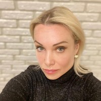 Insiden itu merupakan pelanggaran keamanan yang sangat tidak biasa di Channel One, stasiun penyiaran negara yang dikontrol ketat pemerintah Rusia. Foto: Facebook