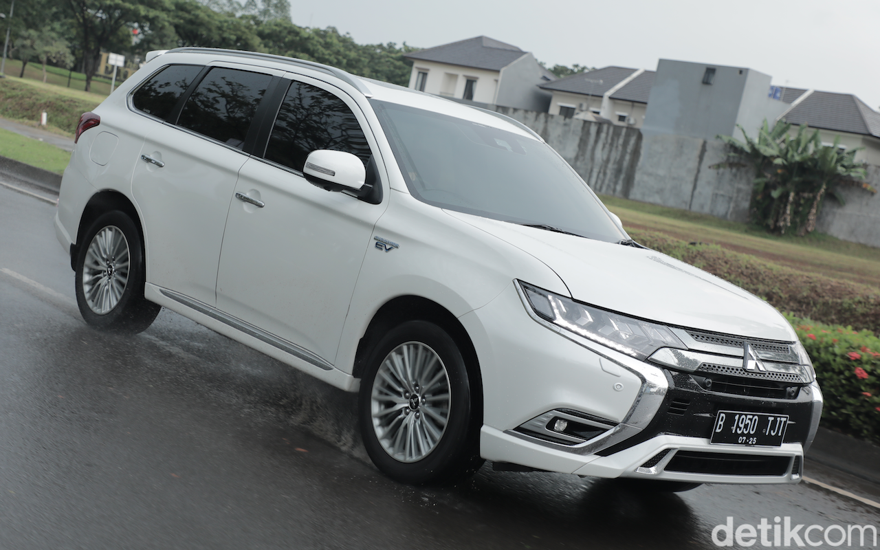 Mitsubishi Outlander PHEV