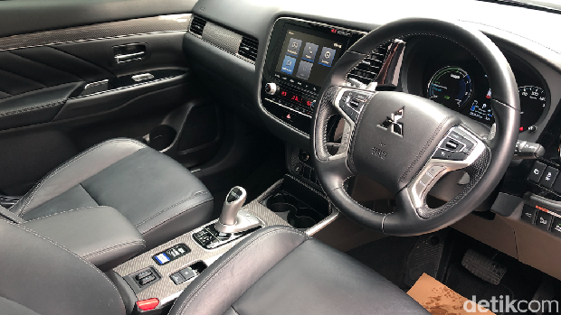 Mitsubishi Outlander PHEV Mitsubishi Outlander PHEV