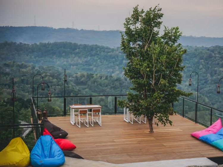 Obelix Hills, Destinasi untuk Bersantai sambil Nikmati Alam Yogyakarta