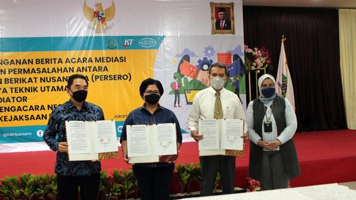 Penandatanganan berita acara mediasi penyelesaian permasalahan antara PT Kawasan Berikat Nusantara (Persero) dan PT Karya Teknik Utama
