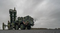 Penempatan Patriot di Slovakia sebagai bagian dari misi Pakta Pertahanan Atlantik Utara (NATO) untuk menghadapi ancaman serangan Rusia.  Rudal Patriot diproduksi oleh perusahaan asal AS, Raytheon dan Lockheed Martin Technologies. 