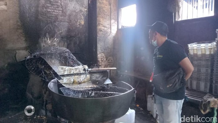 Produsen kerupuk di Malang memilih berhenti produksi imbas minyak goreng mahal