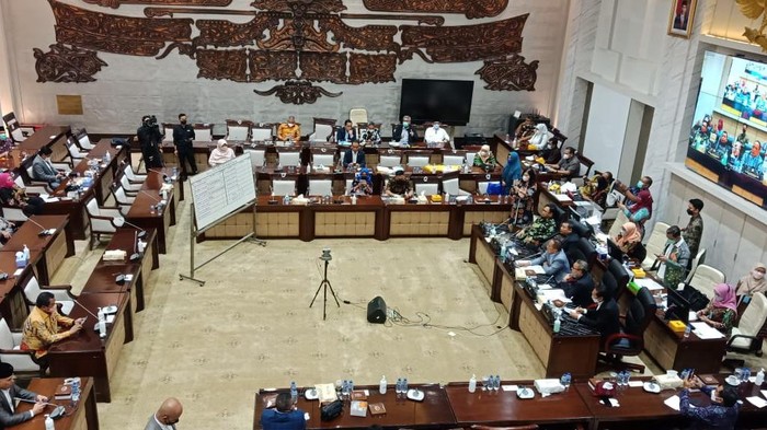 Rapat Komisi XI DPR (Eva-detikcom)