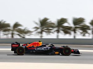 Sergio Perez Raih Pole Position Perdana di GP Arab Saudi