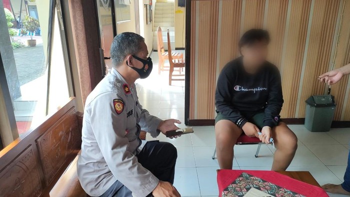 remaja curi motor demi nge punk