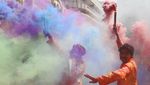 Semarak Warna Festival Holi di India