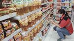 Harga Minyak Goreng Kemasan Mulai Melandai