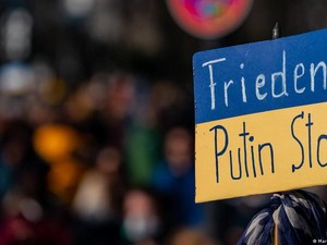 Strategi Perang Informasi Rusia dan Dukungan Sebagian Publik Indonesia ke Putin