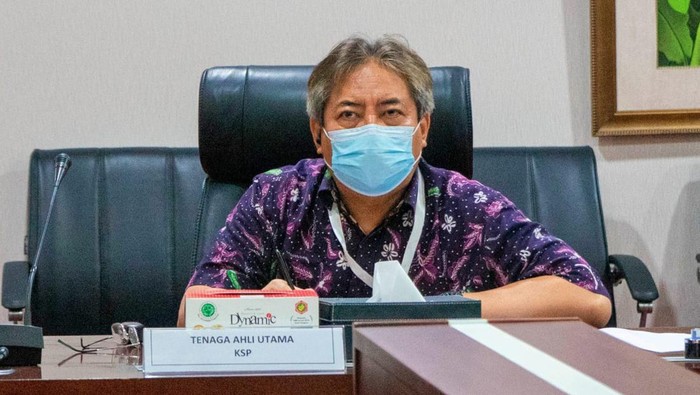 Tenaga Ahli Utama KSP, Bustanul Arifin,